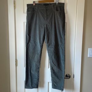 💚Banana Republic Mens Athletic Tapered Fit 35 x32